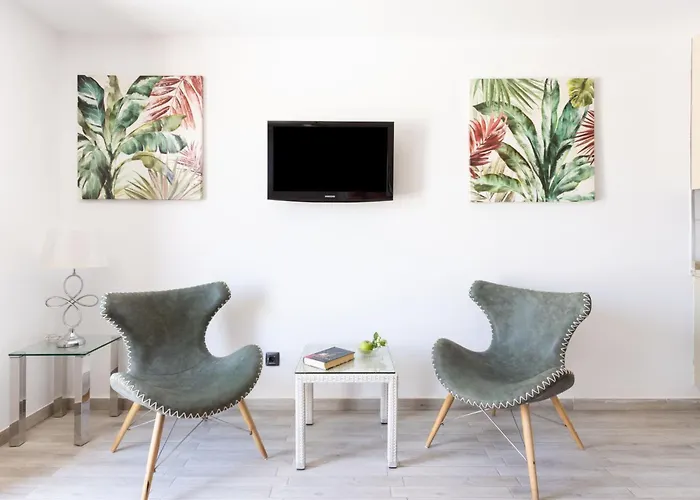 Moderne Mit Meerblick Und Pool By Interhome شقة *