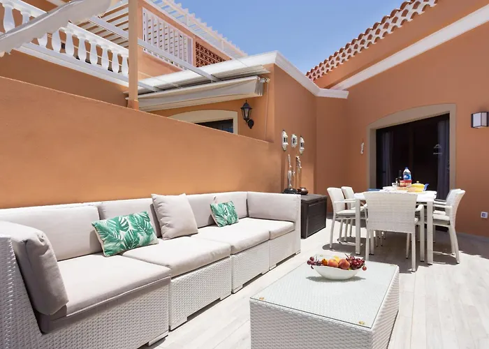 Apartmán Moderne Mit Meerblick Und Pool By Interhome *