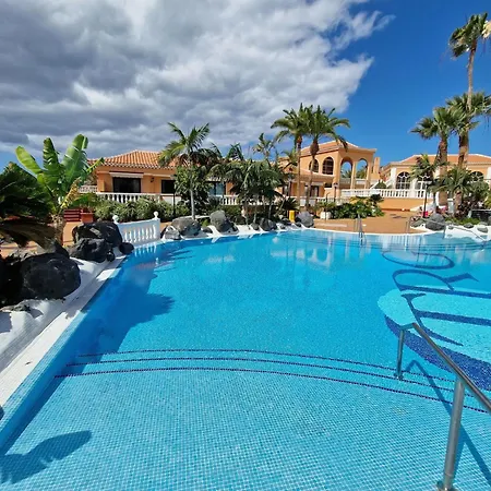 Moderne Mit Meerblick Und Pool By Interhome *