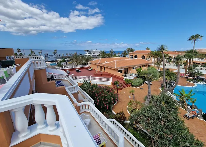 Moderne Mit Meerblick Und Pool By Interhome